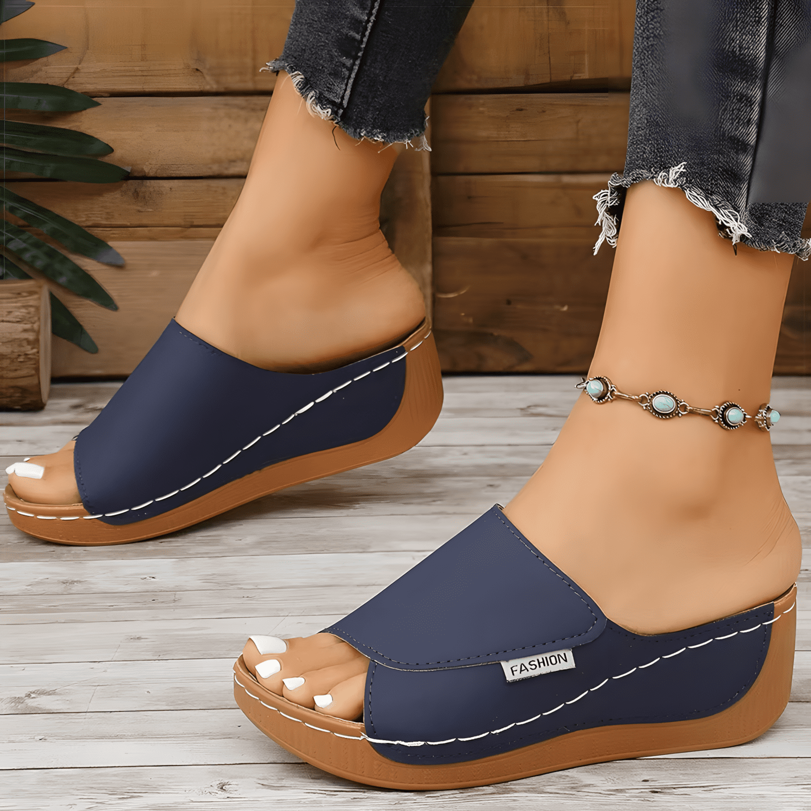 Sandales VivaStep en bleu marine pour un look sobre et élégant