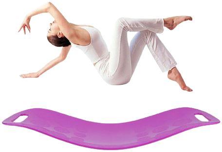 Femme au sport sur la planche 1