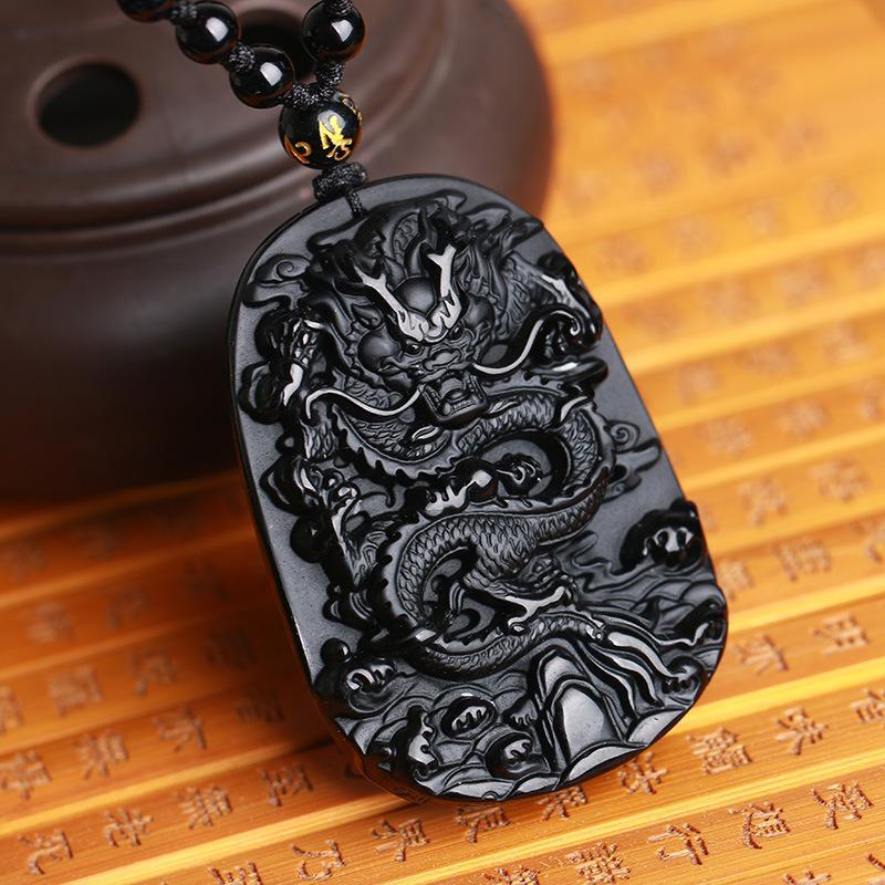 Collier pendentif dragon en obsidienne noire naturelle