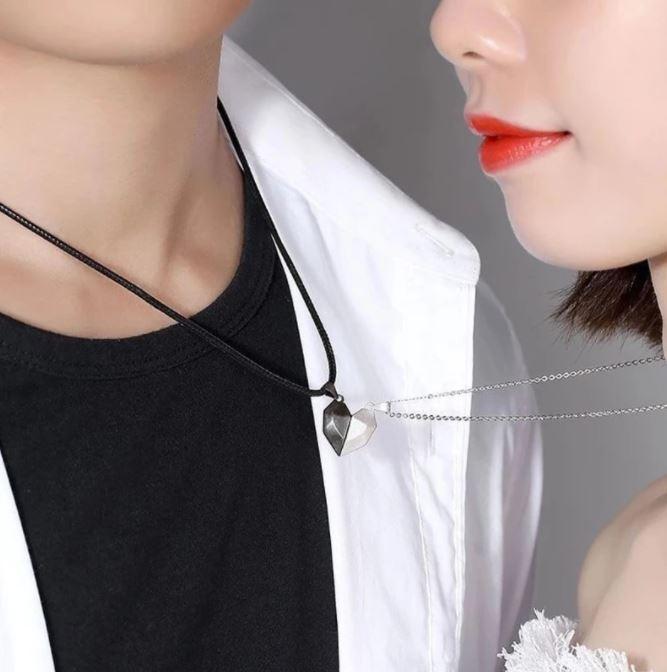 Collier pour couple en forme de cœur – Image 9