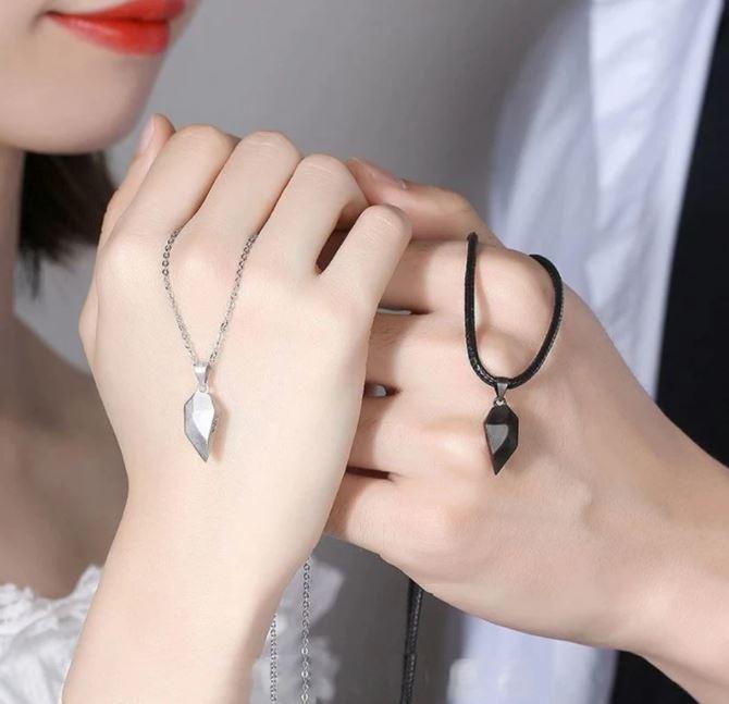 Collier pour couple en forme de cœur – Image 6