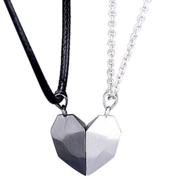 Collier pour couple en forme de cœur