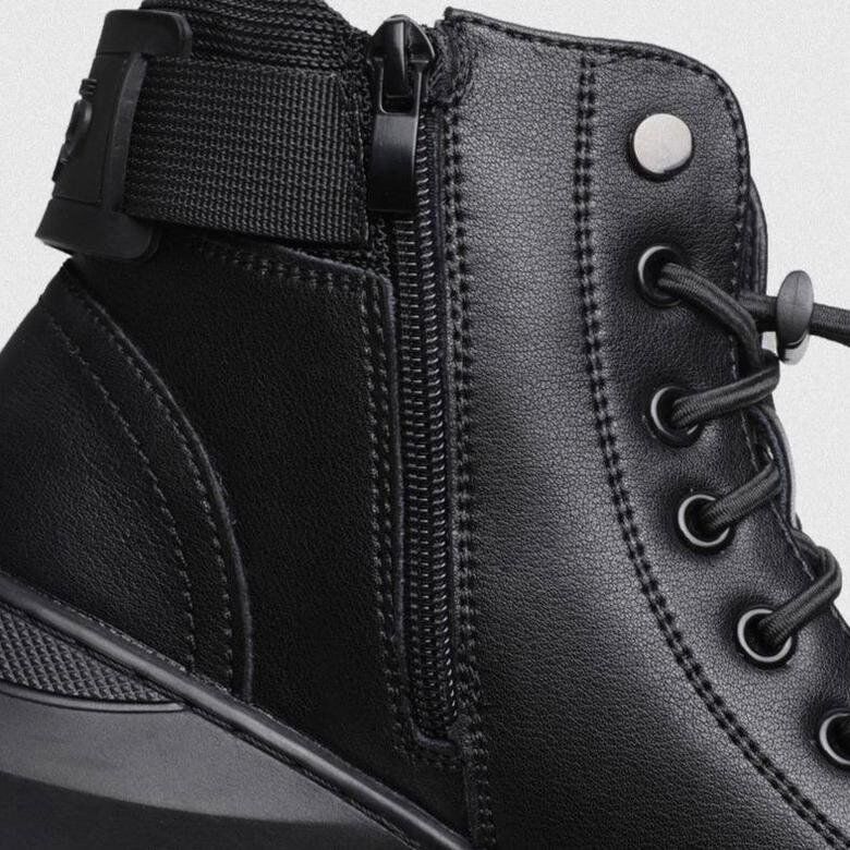 Design du bottes orthopédiques en cuir