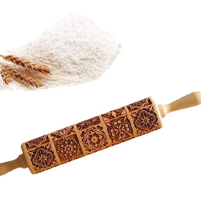Vieux rouleau à pâtisserie
