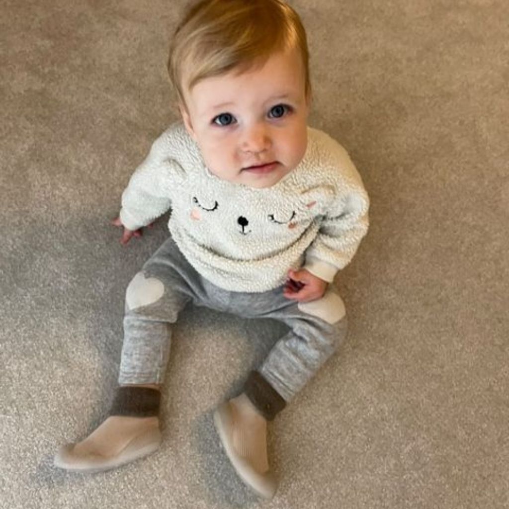 Neutral Love - Chaussettes antidérapantes pour bébés – Image 10