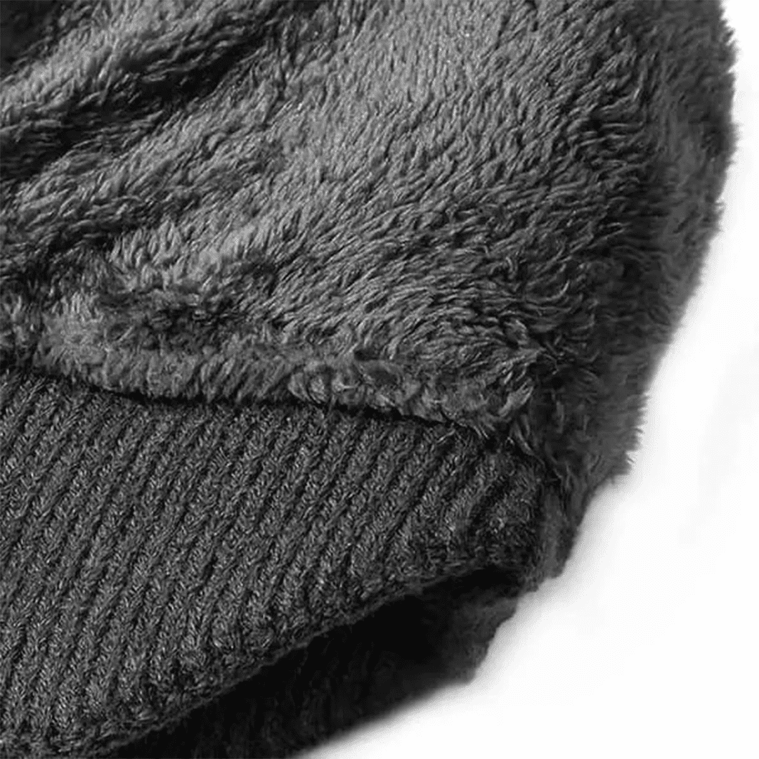 bonnet-casquette-noir-porte-femme
