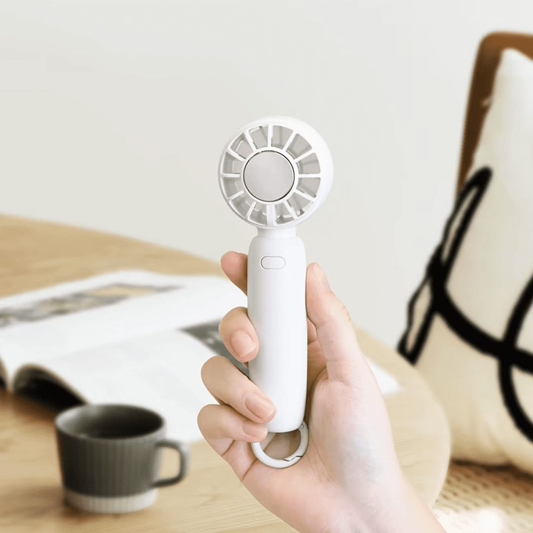 Flux d’air dirigé par le mini ventilateur portable