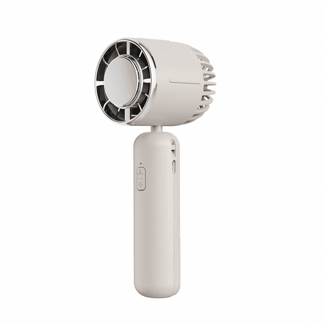 Utilisation du mini ventilateur Arctic Air Cool Touch à la maison