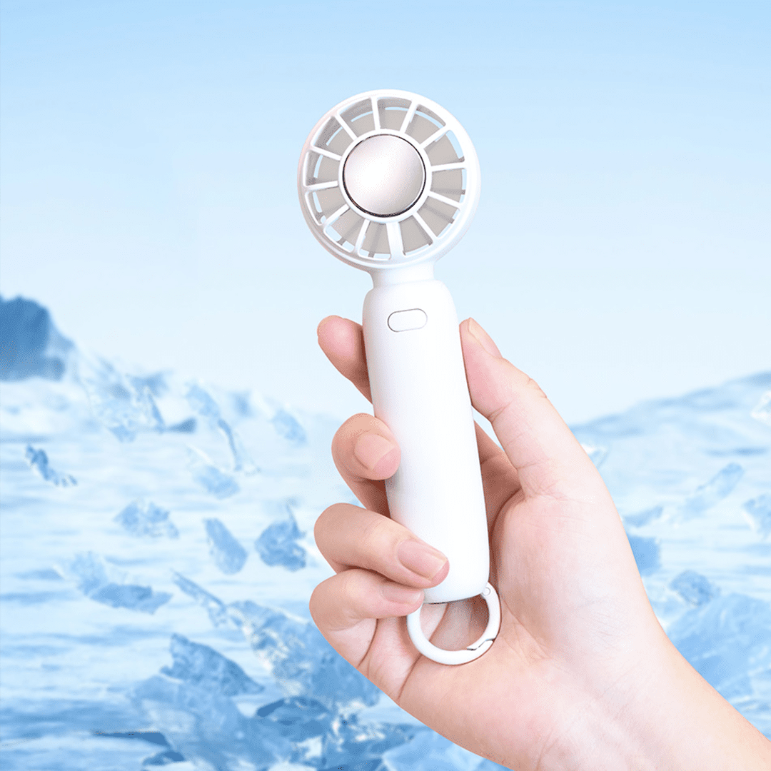 Rafraîchisseur d’air Arctic Air Cool Touch posé sur une table